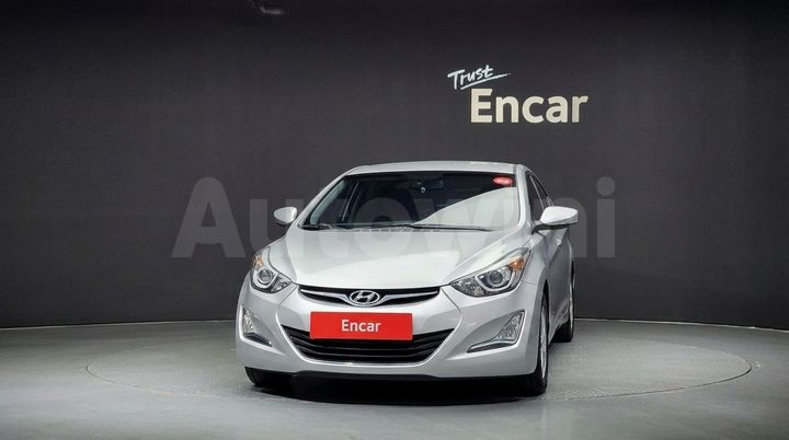 Hyundai Avante 2015 — 3