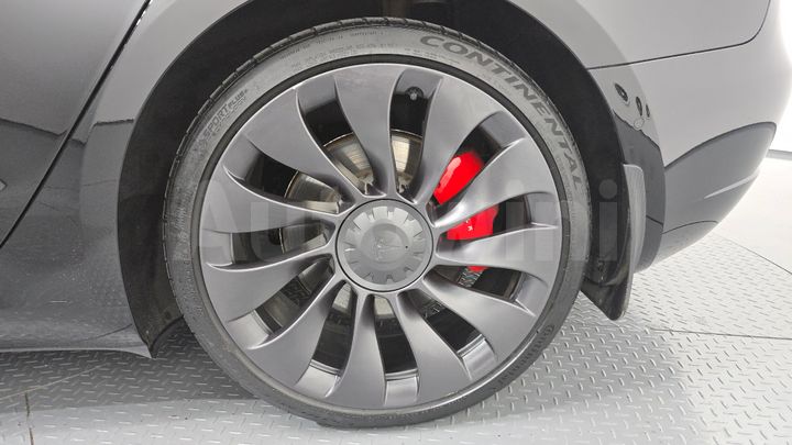 Tesla Model 3 2021 — 5
