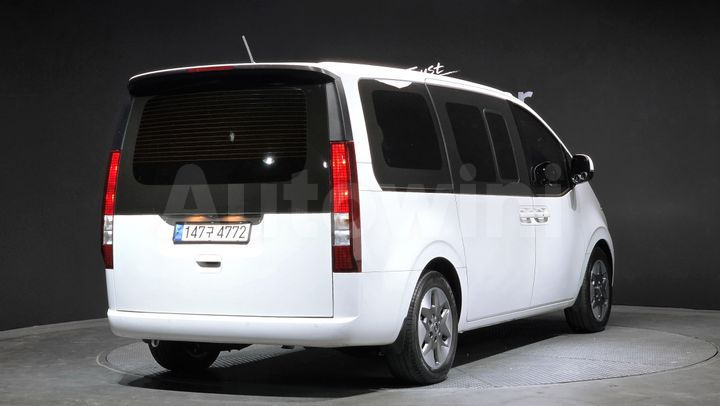 Hyundai Staria 2023 — 2