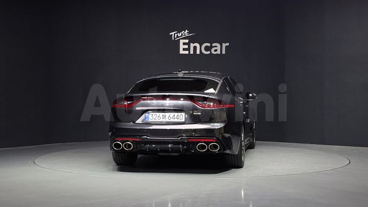 Kia Stinger 2020 — 4