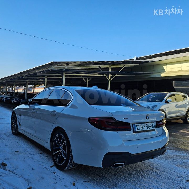 BMW 5 Series 2023 — 4