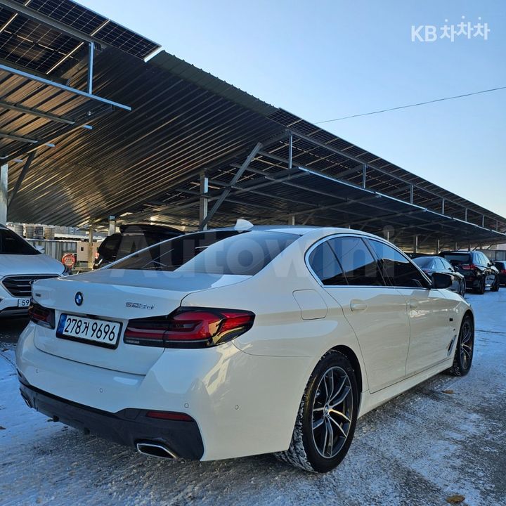 BMW 5 Series 2023 — 5