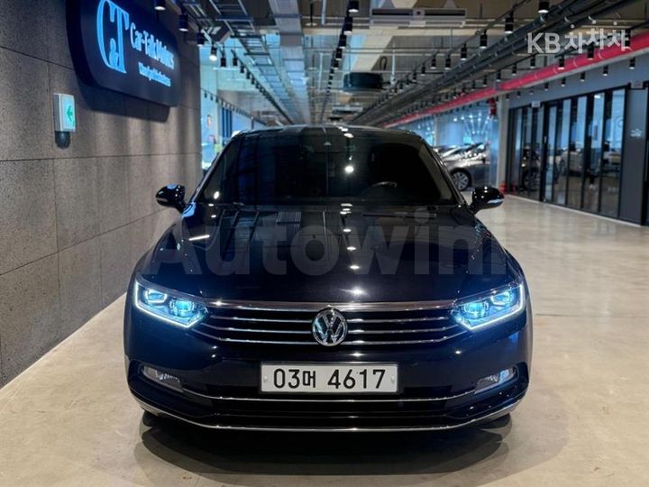 Volkswagen Passat 2018 — 2