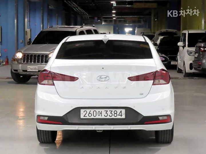 Hyundai Avante 2020 — 3