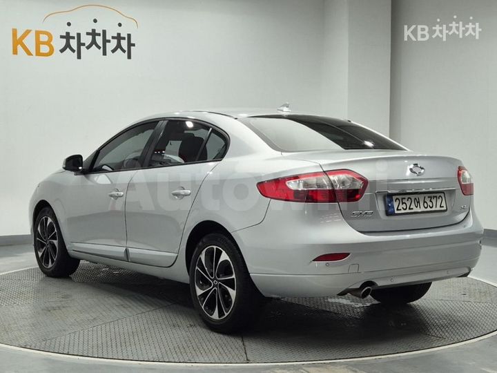 Renault SM3 2016 — 2