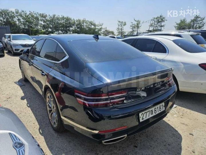 Genesis G80 2021 — 2