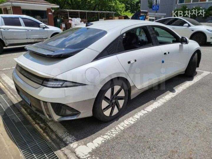Hyundai Ioniq6 2023 — 4