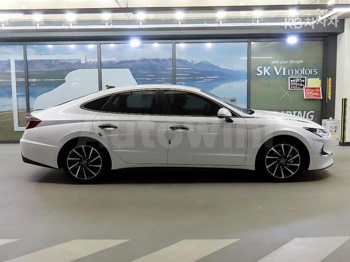 Hyundai Sonata 2023 — 3