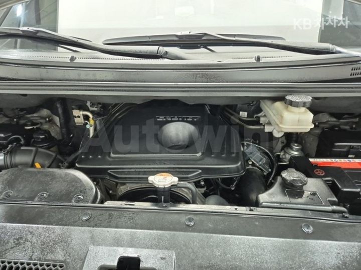 Hyundai Starex 2016 — 5