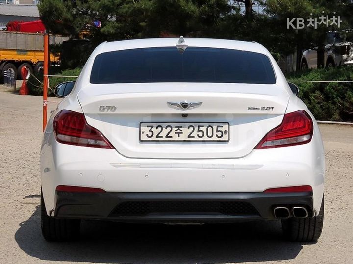 Genesis G70 2020 — 4