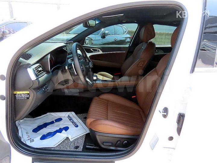 Genesis G70 2020 — 5
