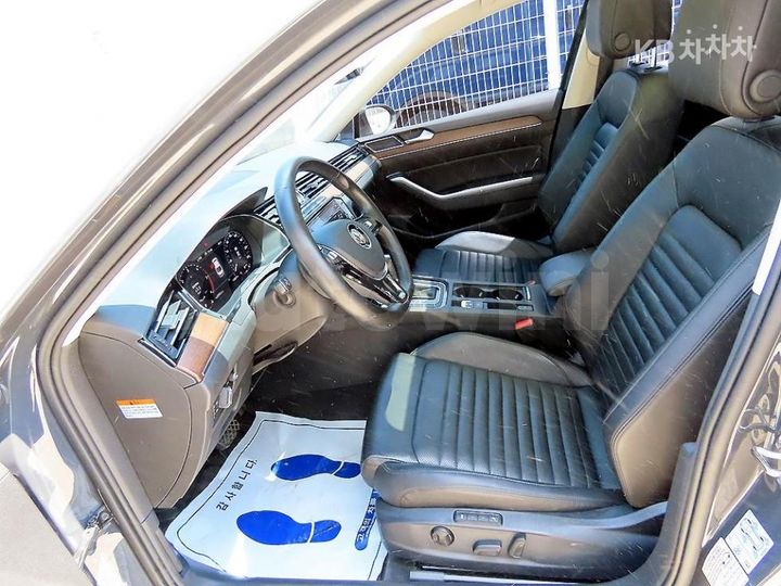 Volkswagen Passat 2018 — 5
