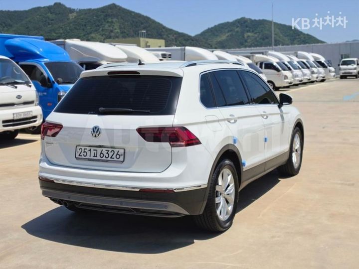 Volkswagen Tiguan 2020 — 4