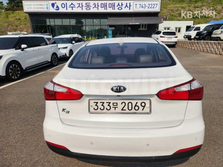 Kia K3 2015 — 3