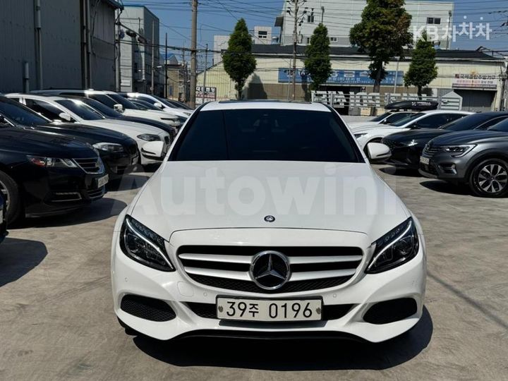 Mercedes Benz C Class 2016 — 2