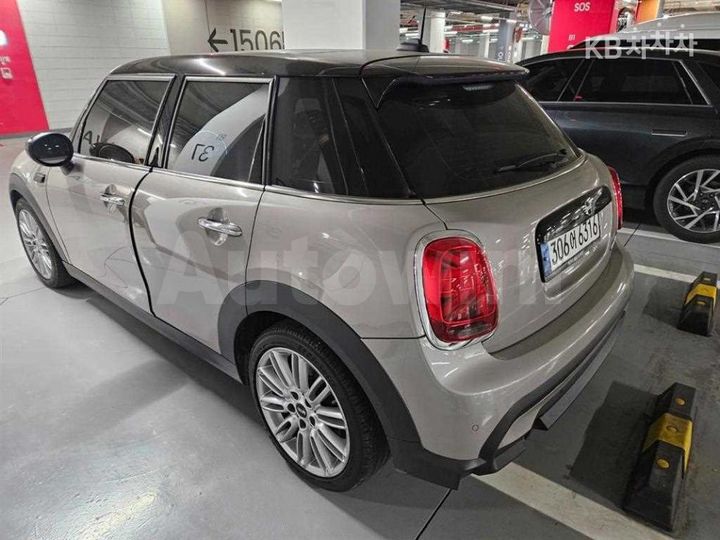 Mini Cooper 2022 — 5