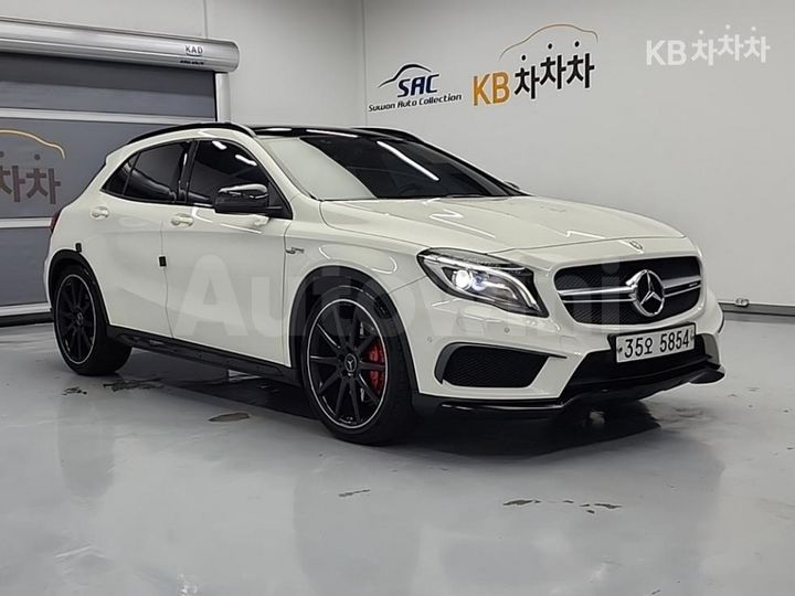 Mercedes Benz GLA Class 2015 — 4