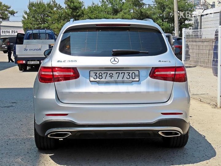 Mercedes Benz GLC Class 2019 — 4