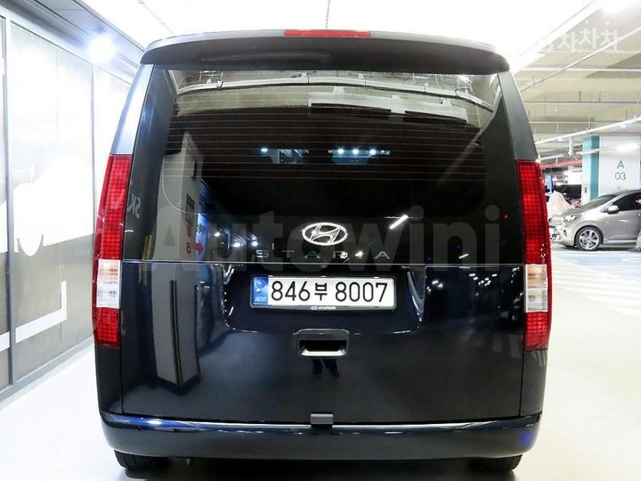 Hyundai Staria 2022 — 5