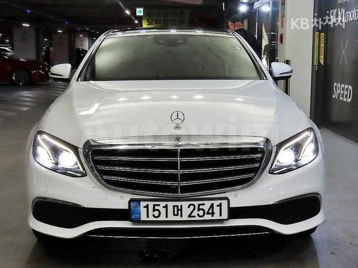 Mercedes Benz E Class 2019 — 2