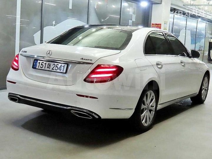 Mercedes Benz E Class 2019 — 4