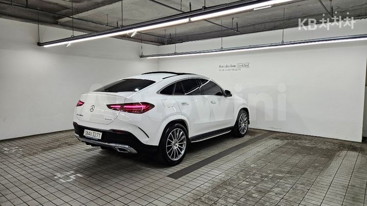 Mercedes Benz GLE Class 2024 — 4