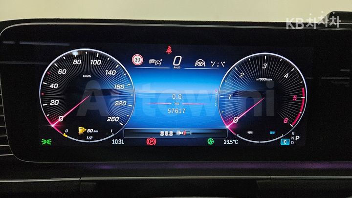 Mercedes Benz GLE Class 2024 — 5