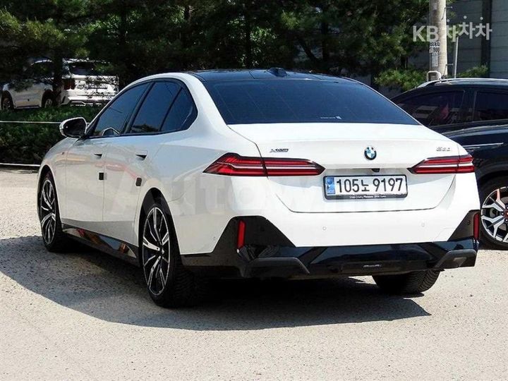 BMW 5 Series 2024 — 3