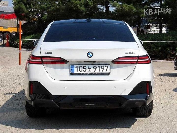 BMW 5 Series 2024 — 4