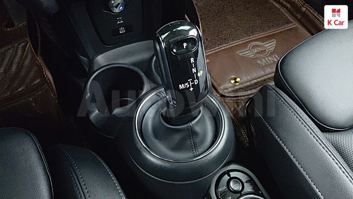 Mini Cooper 2020 — 3