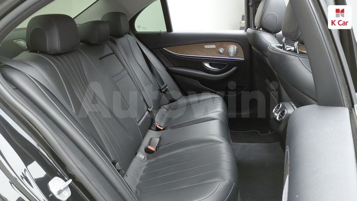 Mercedes Benz E Class 2018 — 5