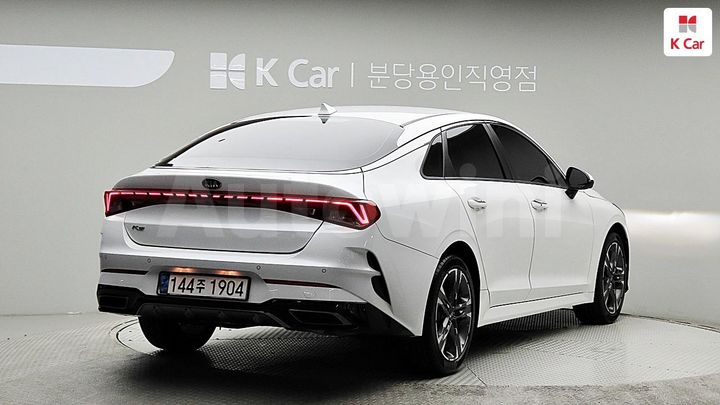 Kia K5 2021 — 4