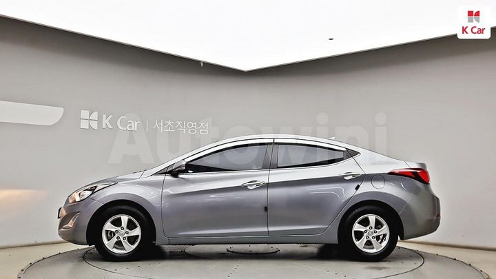 Hyundai Avante 2015 — 3
