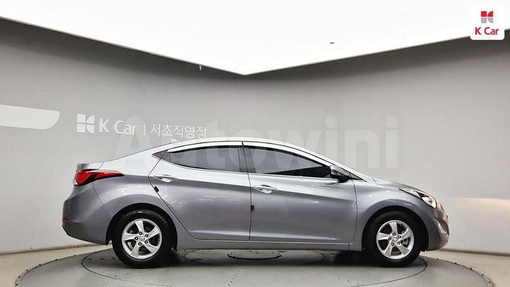 Hyundai Avante 2015 — 4