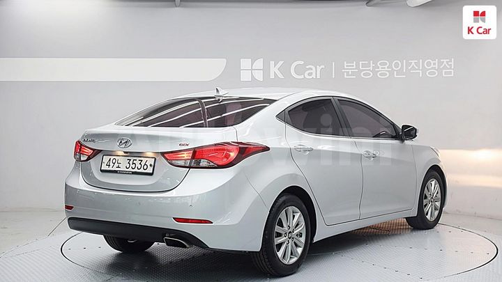 Hyundai Avante 2015 — 2