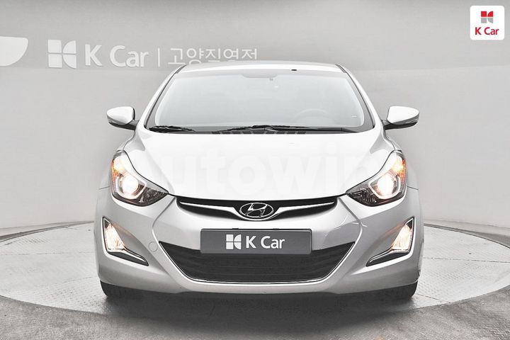 Hyundai Avante 2015 — 3