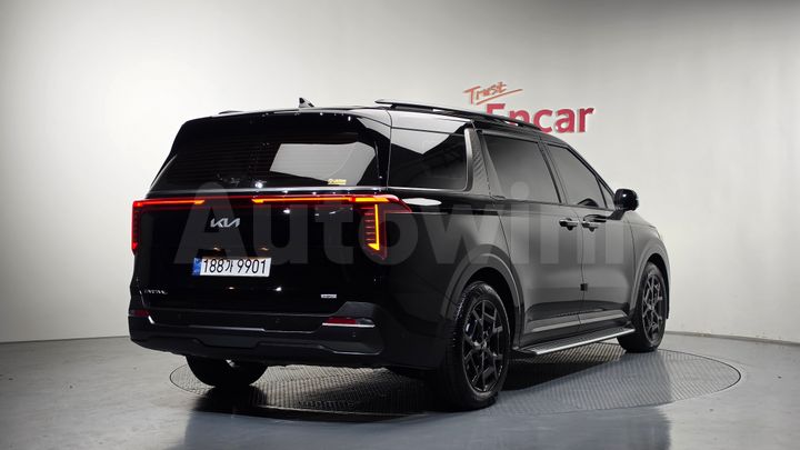 Kia Carnival 2025 — 2