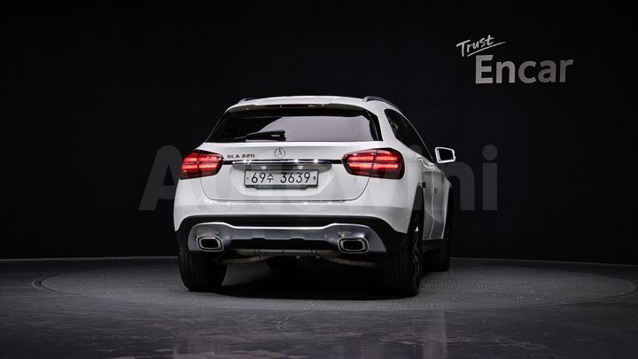 Mercedes Benz GLA Class 2019 — 4