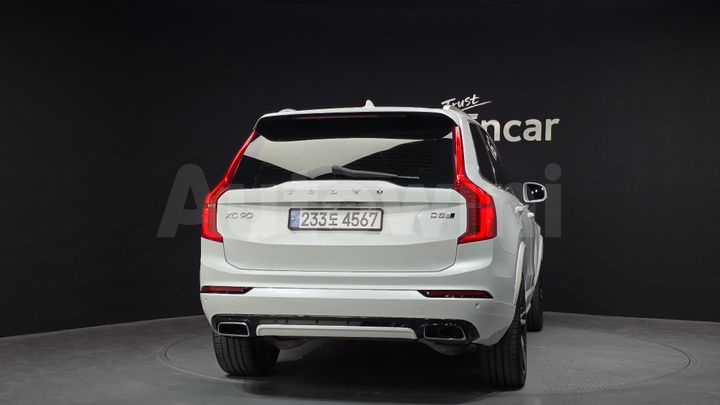 Volvo XC90 2017 — 5
