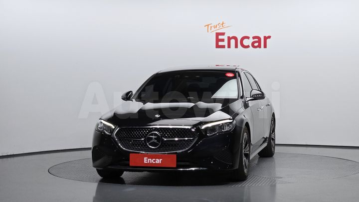 Mercedes Benz E Class 2024 — 3