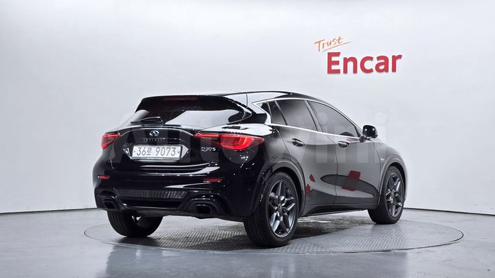 Infiniti Q 2017 — 2