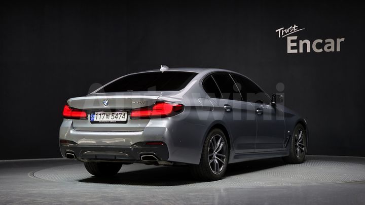 BMW 5 Series 2023 — 2