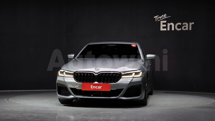 BMW 5 Series 2023 — 3