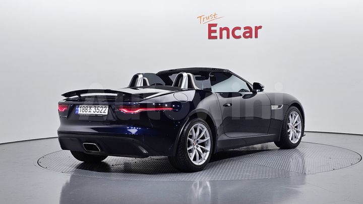 Jaguar F Type