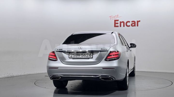 Mercedes Benz E Class 2020 — 4