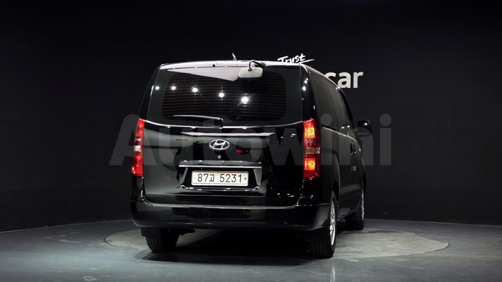 Hyundai Starex 2018 — 4