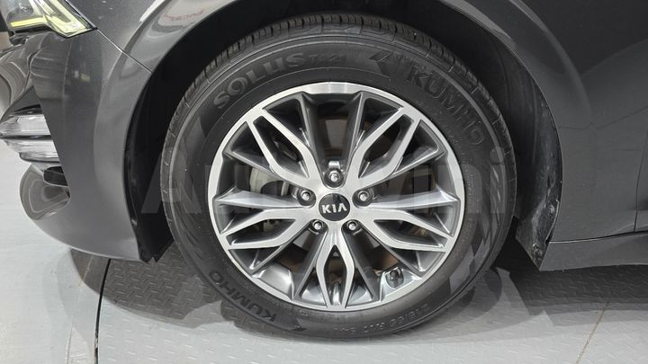 Kia K5 2021 — 5