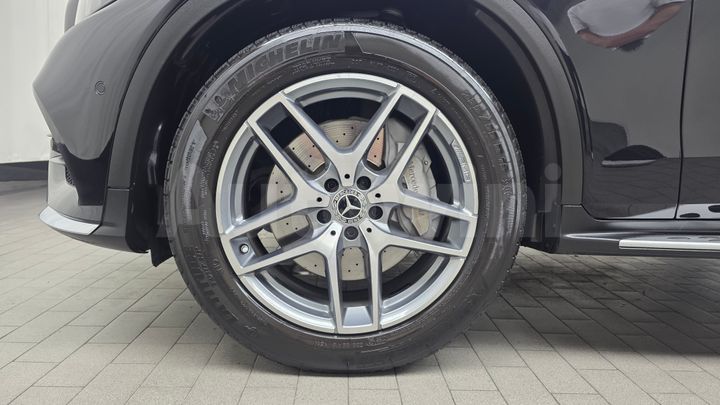 Mercedes Benz GLC Class 2018 — 5