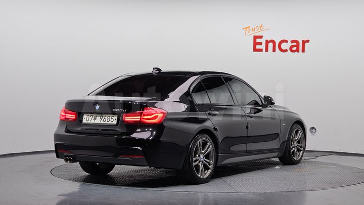 BMW 3 Series 2017 — 2