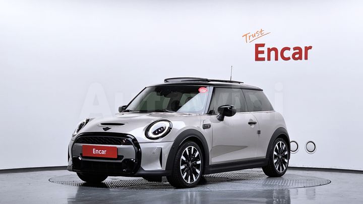 Mini Cooper 2023 — 2